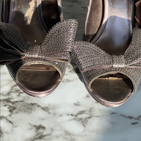 Shoes - Picture 3 of 6